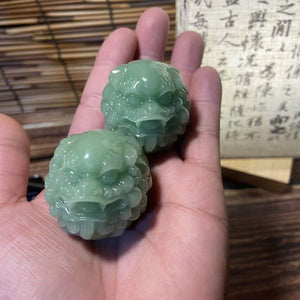 Xinjiang Hetian jade carved fortune-attracting Pixiu handball pair of cultural and artistic fitness health balls for men and women to play with hand-held pieces