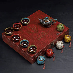 Lapsang Souchong Black Tea from Tongmuguan, Wuyi Mountain. It comes in a gift - box set with a strong aroma, an ideal high - end gift for elders during the Mid - Autumn Festival.