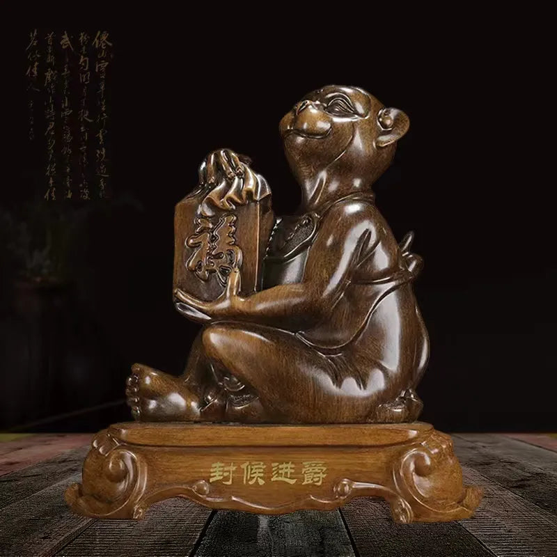The monkey ornaments of the Chinese zodiac, which symbolize getting promoted and attracting wealth, are handicrafts. They can be used as decorations for the living room, or placed on the desks in the study or office with good implications.