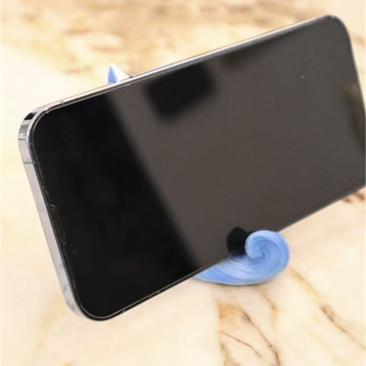 Cute Little Fox Decoration Phone Holder. It's a home decoration item with a cute style. It's a genuine new product in the Chinese style for indoor use.