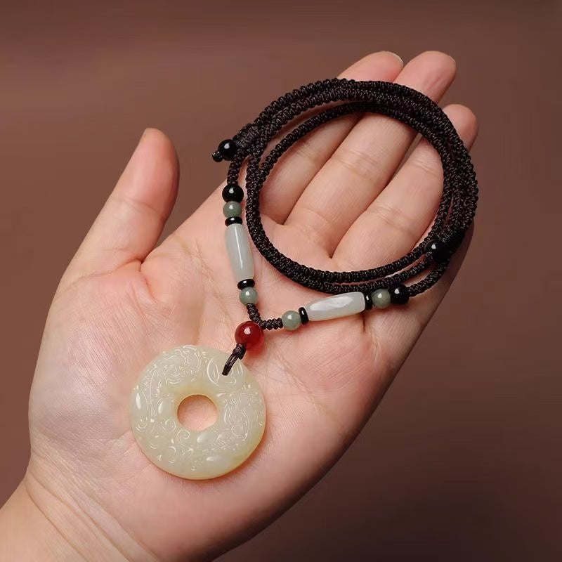 Double-sided carved Pixiu pendant for men and women, jade Pichu lucky couple's Pixiu pendant, jade pendant