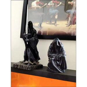 Ghost Sorcerer Death Robe Desktop Creative Resin Figurine Retro Niche Eccentric Party Sculpture