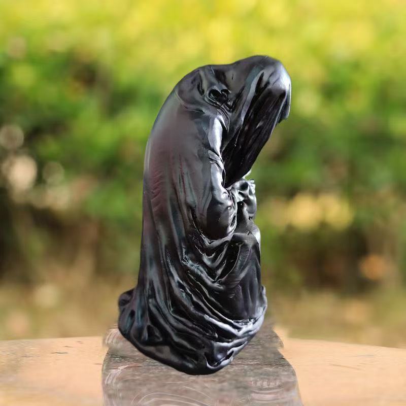 Ghost Sorcerer Death Robe Desktop Creative Resin Figurine Retro Niche Eccentric Party Sculpture