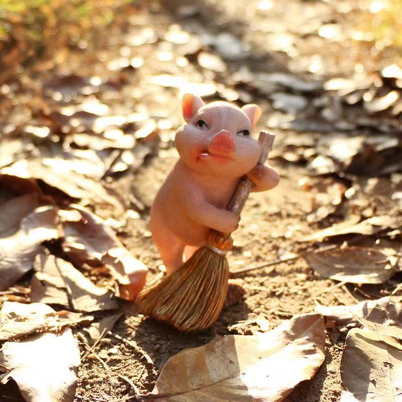 Micro landscape ornaments for rural gardens and gardens, childlike and cute pig ornaments