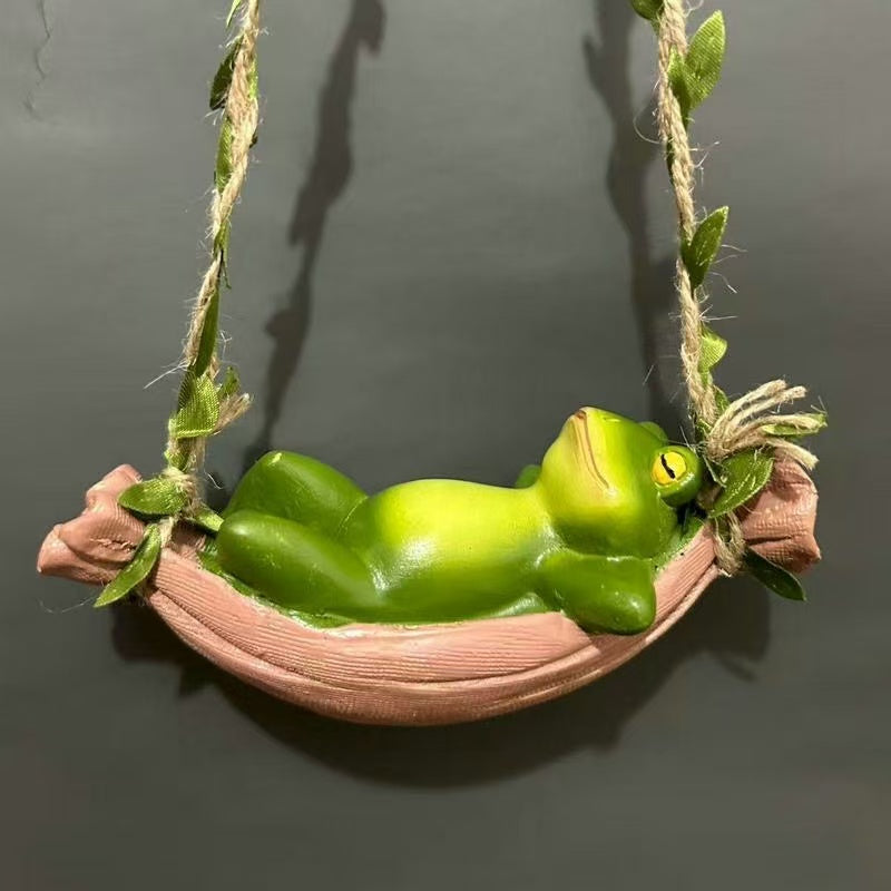 Frog swinging ornaments