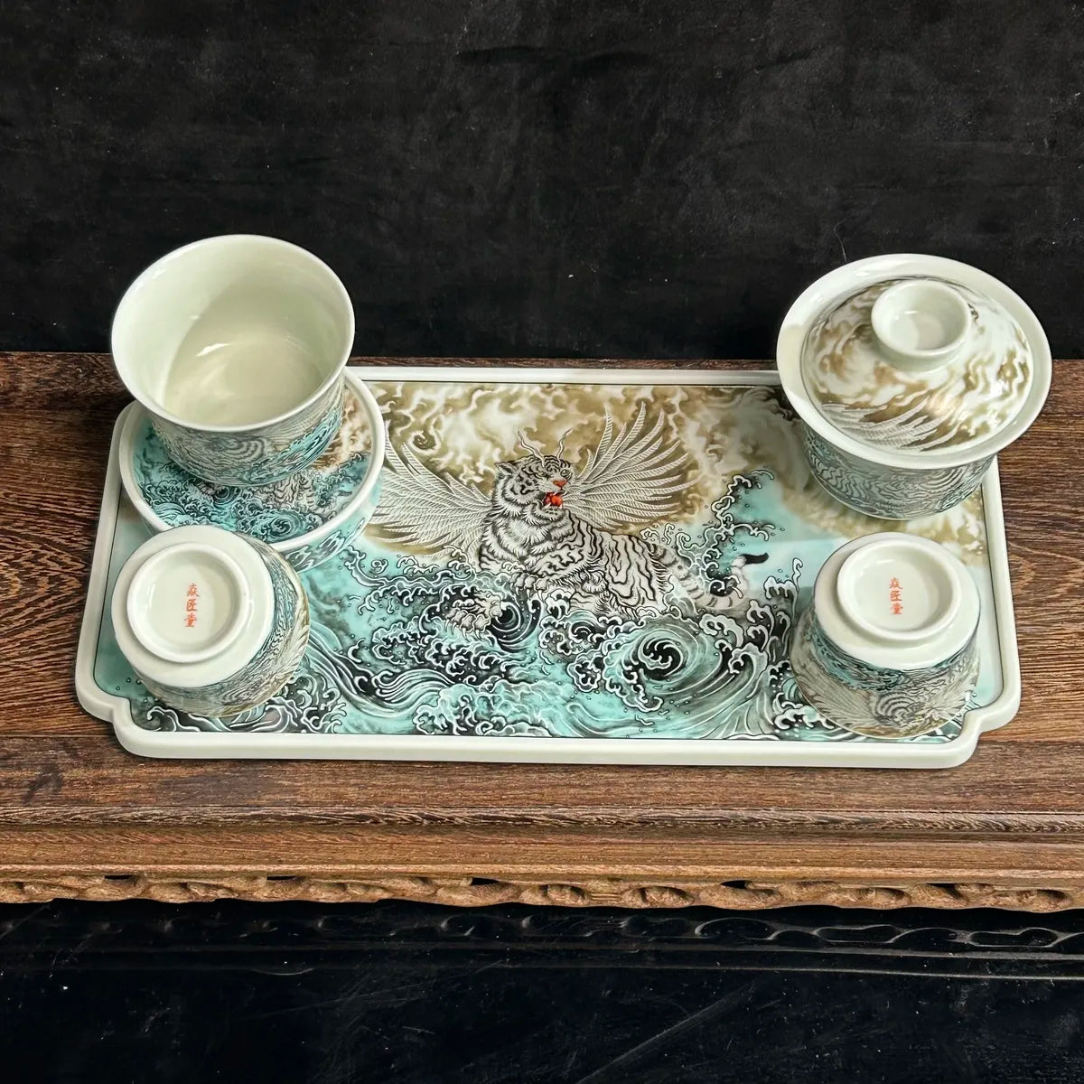 Jingdezhen Ceramic Famille Rose Porcelain "Adding Wings to a Tiger" Tea Tray and Tea Set, Chinese Style High-End Tea Set for Home Use and Gift Giving