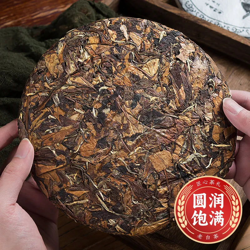 Fuding Old White Tea 2015 Authentic Shoumei Strong Aroma Tea Aged Gongmei Tea Cake Gift Box Set for Gift Giving 350g