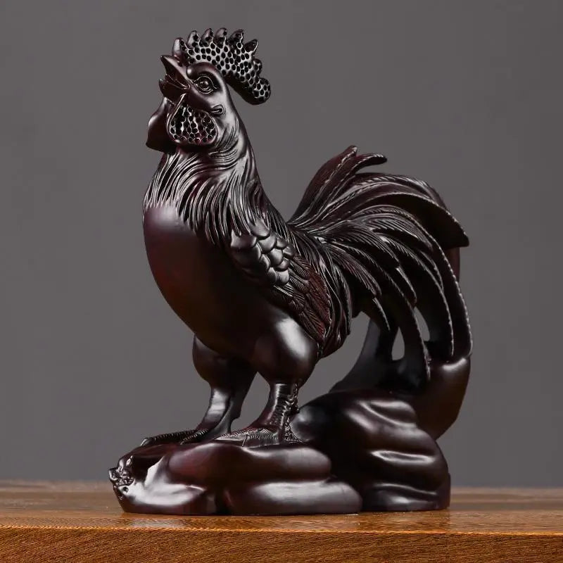 Red rosewood carving rooster ornaments, wooden rooster of the Chinese zodiac, solid wood ebony big rooster, handicrafts for home decoration in the living room.